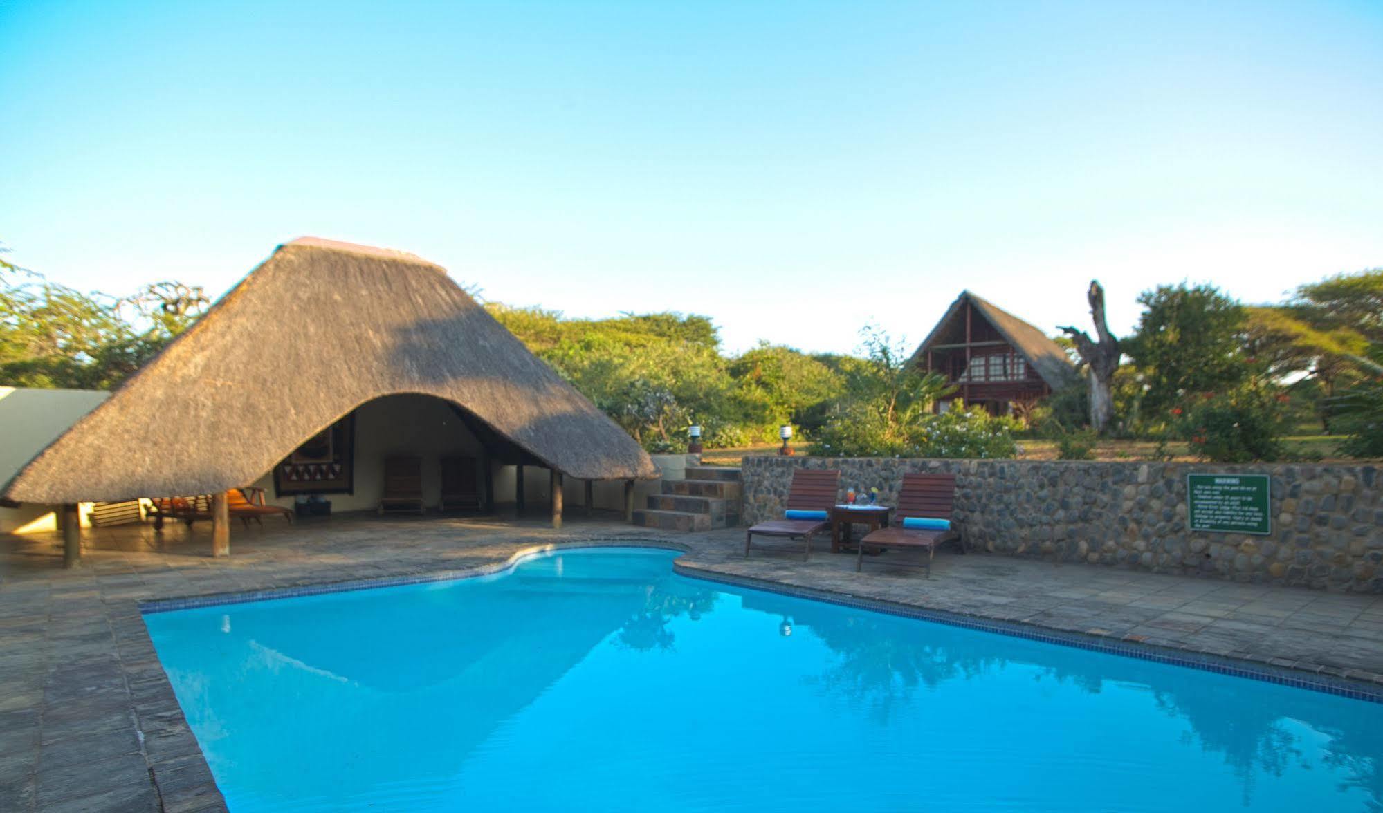 Rhino River Lodge Manyoni Private Game Reserve Exterior photo